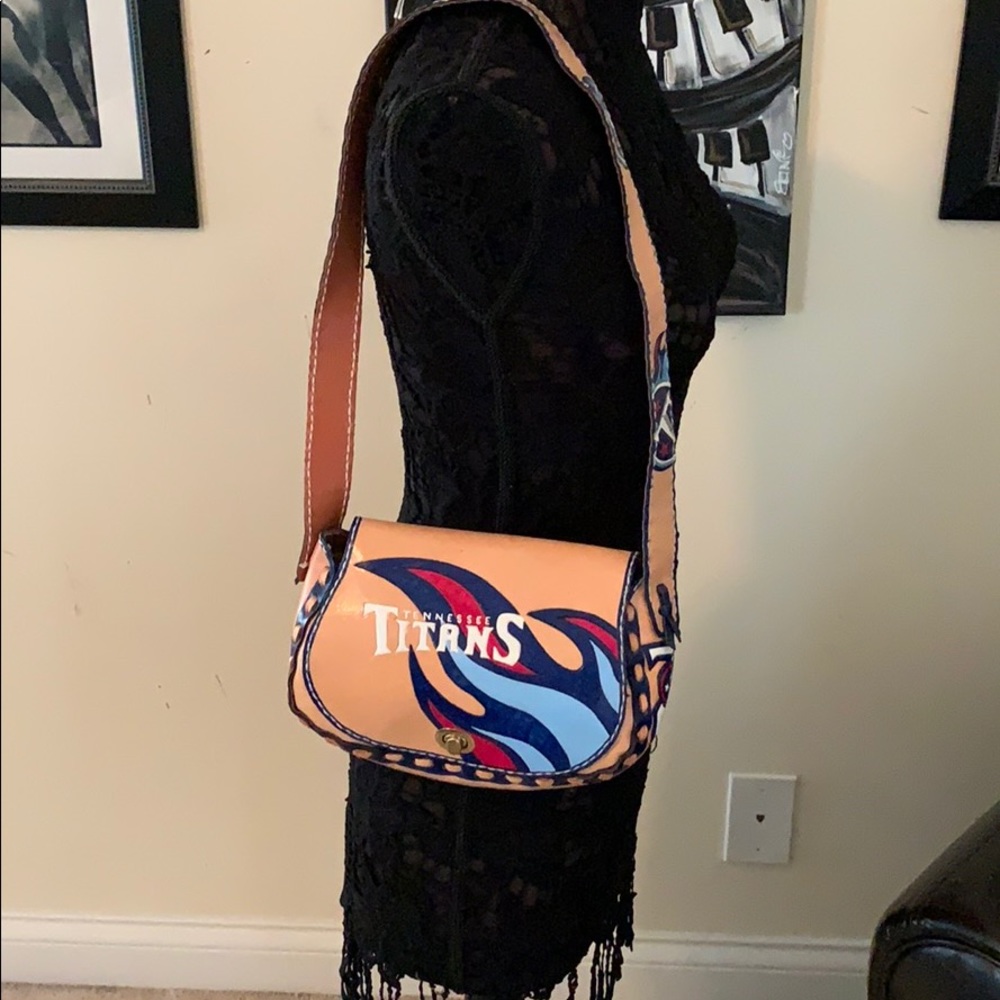 💜 FIRM ... Tennessee Titian’s Purse
